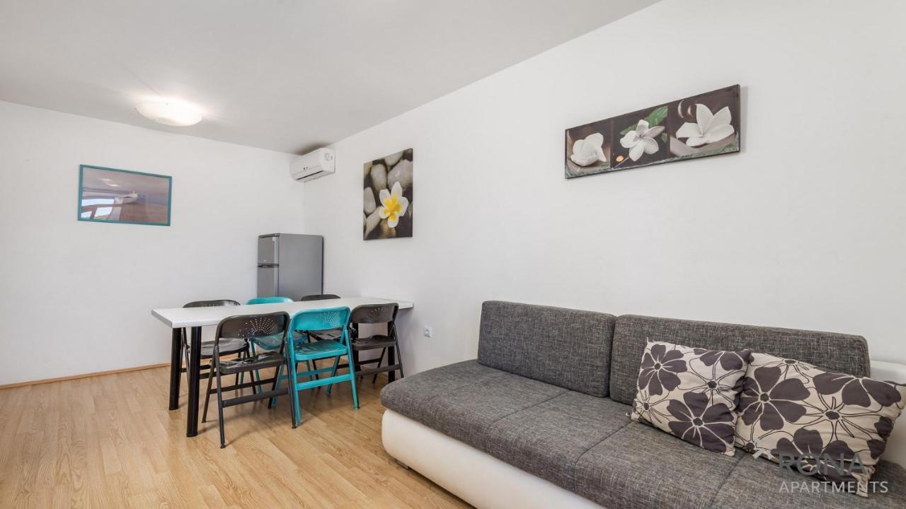 Rona Apartment Zrinka Porec Ngoại thất bức ảnh